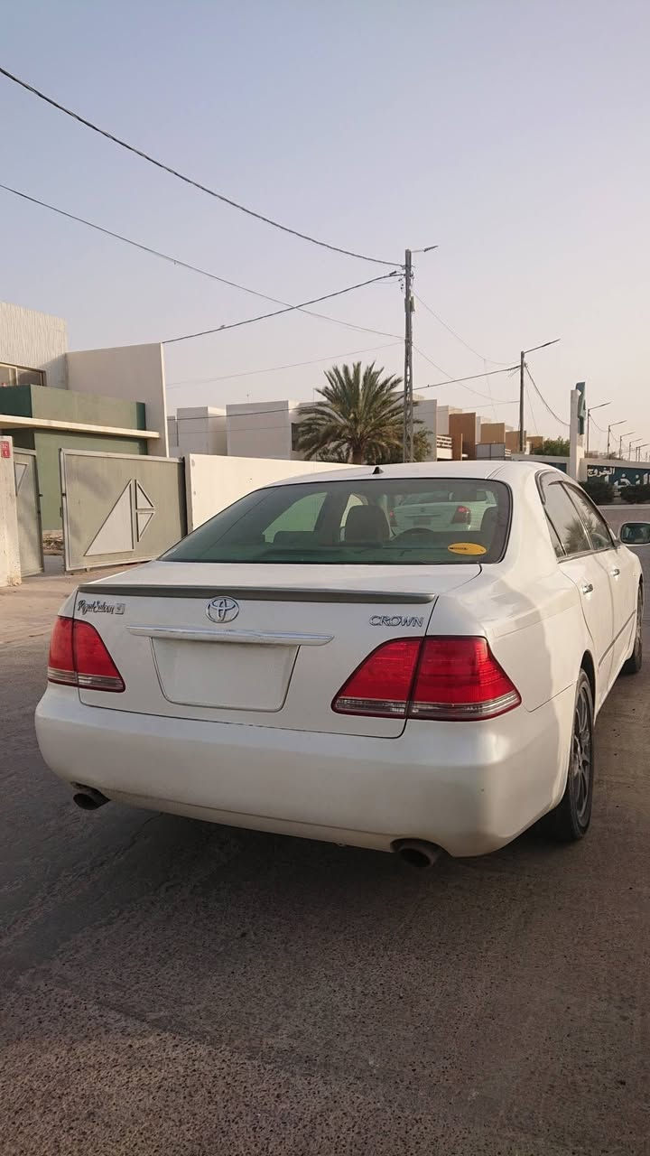 تيوتا كراون  [شاهينه] ادوات كلك
رويل صالون 
سعة المحرك: 3600  v6
ويل رياضي (CJAIRE) 
لايت AFS 
عدسات متحركة 
بردة خلفية
5 بصمات
 نقص دبلات خلفيه 
كشنات كهربائية
تحكم دركسون جهتين

السيارة (( بدون ارقام )) السعر ( 38 ) وبيه مجال حك الجيه
للاستفسار

***********      المكان  ( نجف )

