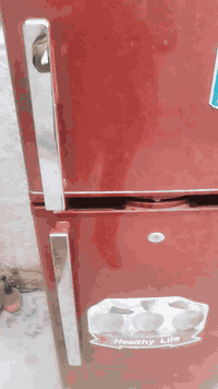 السلام عليكم ثلاجة للبيع ١٨ قدم السعر ١٠٠،٠٠٠الف نضافة فول تجميد العنوان بغداد فلكة سلمان باك منطقة التأميم *********** قرب محطة ماء ارو أبو مرتضى
