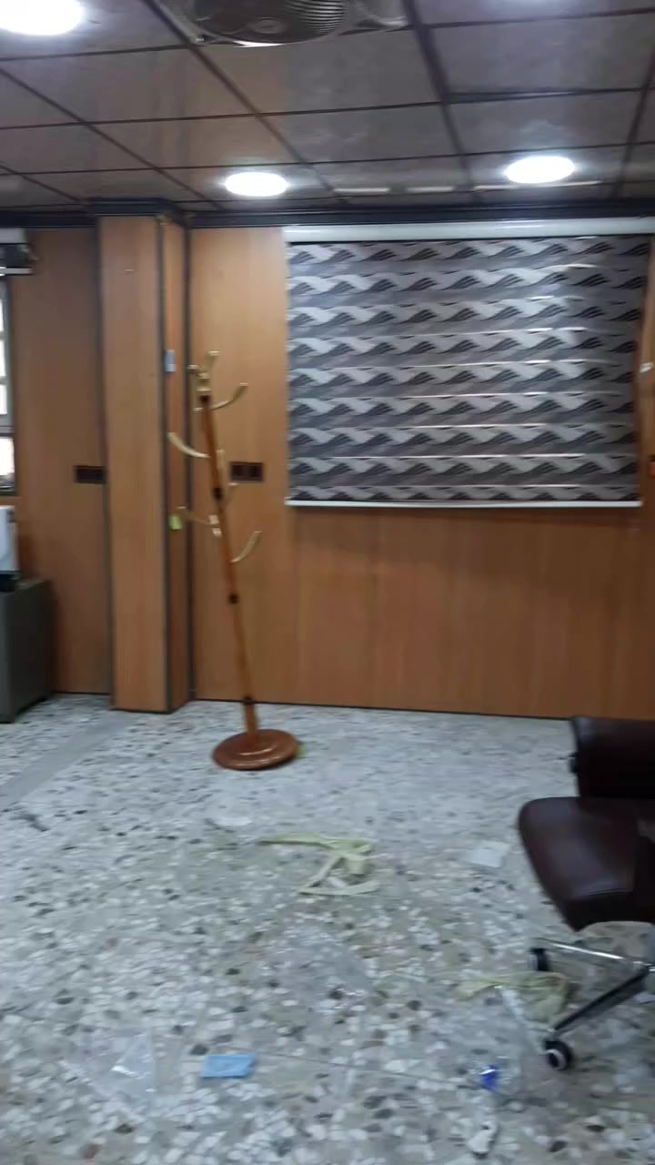 السلام عليكم (شقق عدد٣طابق اول )بالواجه البناية تجاري محتويات الشقة غرفةعدد٢ وصالة وخدمات تصلح شركات ومكاتب او عيادات العنوان بناية على الشارع العام العنوان حي الاعلام شارع قطر الندى قرب جامع عمر مقابل فوج الطوارئ بنايةمطعم فاملي تايم بجانب الحديقة المطعم بناية ركن قرب فرع شركه على الشارع العام للإستفسار الاتصال على الرقم ***********
