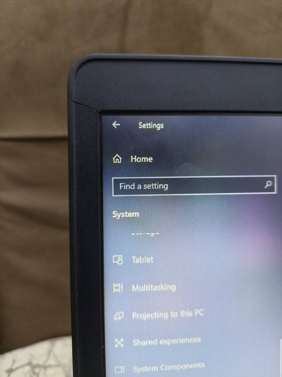 السلام عليكم لابتوب دل مستخدم 
نظافة %80  
Latitude E5470
Ram : 8Gb
CPU: corei5 6300U 
Storage: 256 Gb
معالج جيل سادس 
الذاكرة 256 
ضرر كلش بسيط بالغلاف ومماثر على اي شيء
السعر :150
متوفر توصيل لكل العراق


**إذا كنت صاحب هذا الإعلان وتريد حذفه لأي سبب، رجاءا أرسل رسالة إلى الدعم الفني**