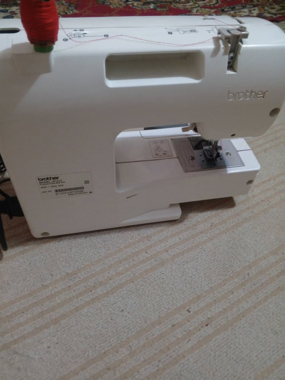 السلام عليكم من رخصت الادمن المحترم مكينه خياطه برذر  نضيفه اخت الجديده للبيع السعر  150الف  المكان كربلاء المقدسة حي العسكري العابد للاتصال ***********
