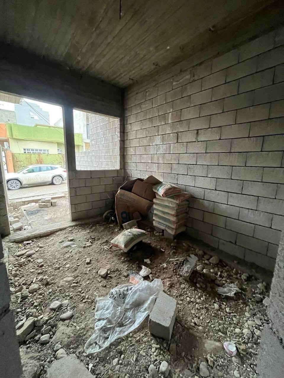 السلام عليكم ورحمة الله وبركاته #مكتب_الغوالي

هيكل للبيع في حي السماح الاركان على شارع 15

🔹 المساحة : 125م ، الواجهة : 6 وربع ، العمق : 20

🔹 سند طابو ملك صرف شرط التحويل وقرار التمليك

🔹 موقع مميز قريب بالكامل من كافة الخدمات 

🔹 خدمات متوفره بالكامل ( ماء ، كهرباء ، تبليط )

يتكون من طابقين يحتوي على -

ط1 : كراج ، استقبال ، هول ، مطبخ ، غرفة نوم ، صحيات

ط2 : غرفتين نوم ، هول ، صحيات ، سطح ناصي

للاستفسار اكثر مراجعة #مكتب_الغوالي الكائن في حي السماح الاركان قرب مدرسة السماح الابتدائية وقرب مول القمة على شارع 20 او الاتصال على الارقام التالية -

***********

***********
