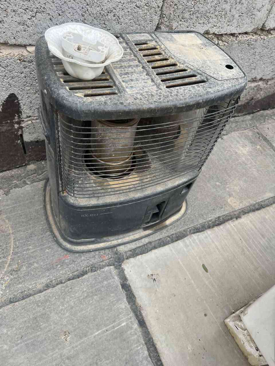 سلام عليكم. غراض. للبيع. وكلش. مستعجل. على. بيعتهم.   ***********
