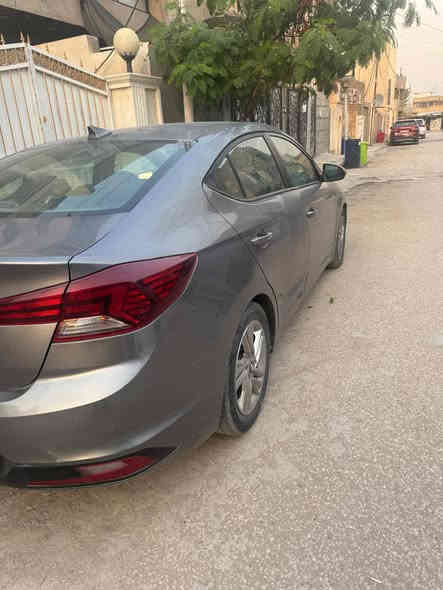 النترا ٢٠١٩ رقم بغداد بيه جاملغ اليمنه مبدل والبنيد والباب الامام بصف السائق والباب الخلفي مرشوش بدون فتح كير At نظيفه مال بيت لامشتغله تكسي فقط يحتاج لها ترتيبات تفيد بياع شراي للتواصل ***********صاحب السياره ثاني يوم مداورة سعرها 138بغداد الدوره
