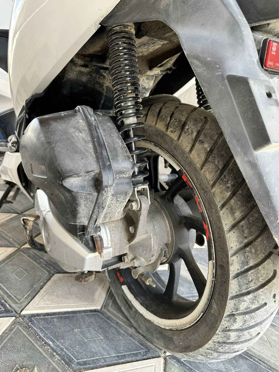 دراجه PCX ياباني جيل ثالث مديل 2018 مثل ما موضحه بل صور مكان بغداد راشديه سعر  16 لاستفسار خاص


**إذا كنت صاحب هذا الإعلان وتريد حذفه لأي سبب، رجاءا أرسل رسالة إلى الدعم الفني**