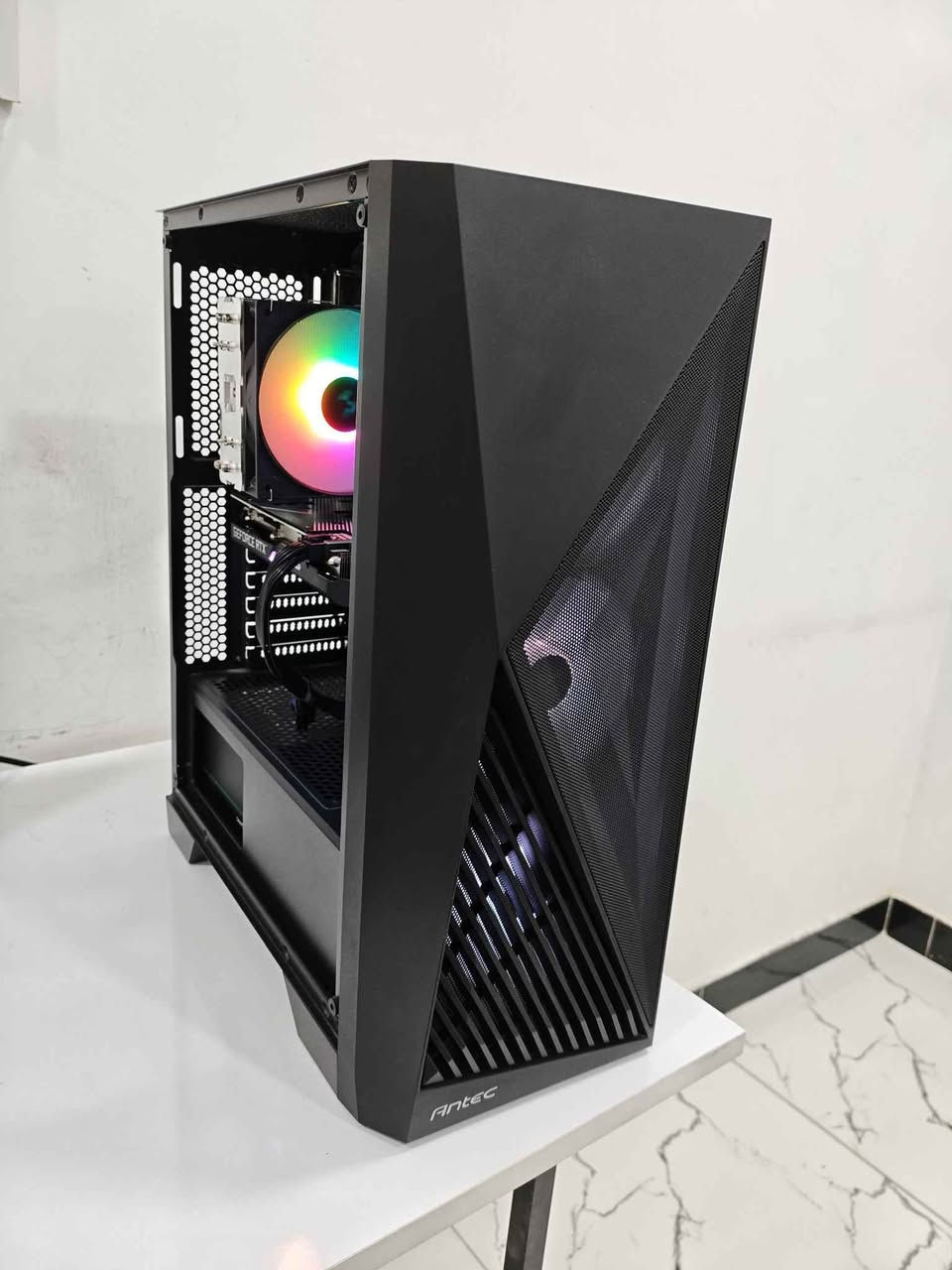 السلام عليكم شباب تجميعة للبيع
i5 12400f
rtx 3060 asus
m.b h610 gigabyte 
ram 16gb (8x2)3200mhz
psu 600w deepcool 
ssd 1tb
cooler deepcool ag400
case antic ax51 
السعر 850 الف
 مكاني بغداد 
*********** بغداد, العراق
