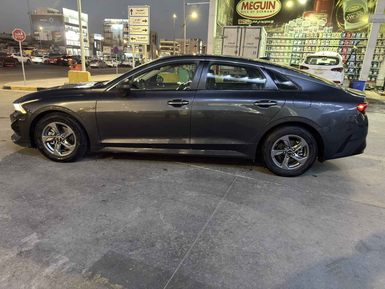 K5 موديل 2021
وارد امريكي (صور الحادث مرفقه بالمنشور)
رقم اربيل سنوية ل2028
المواصفات LXS
بصمة
محرك 1600 توربو
كامرا خلفيه دواره 
كامرا نقطه عمياء خلفيه 
تحديد مسار 
قياده مساعده
فول تحكم استيرن
شاشة اعطال 
حساس اطارات
شاشه كبيره (كاربلي وايرلس)
كشنات مخمل
ناقل حركة (كير) 8 نمر
دخول ذكي 
تشغيل عن بعد
رادار خلفي 
رادار جابني للخطر
سايدبريك(hand break) بصمة
انطمه قياده eco,sport,comfort
ماشيه 84 الف كيلومتر

السعر 158
واتساب ***********
هاتف ***********
السياره موجوده بالبصرة
