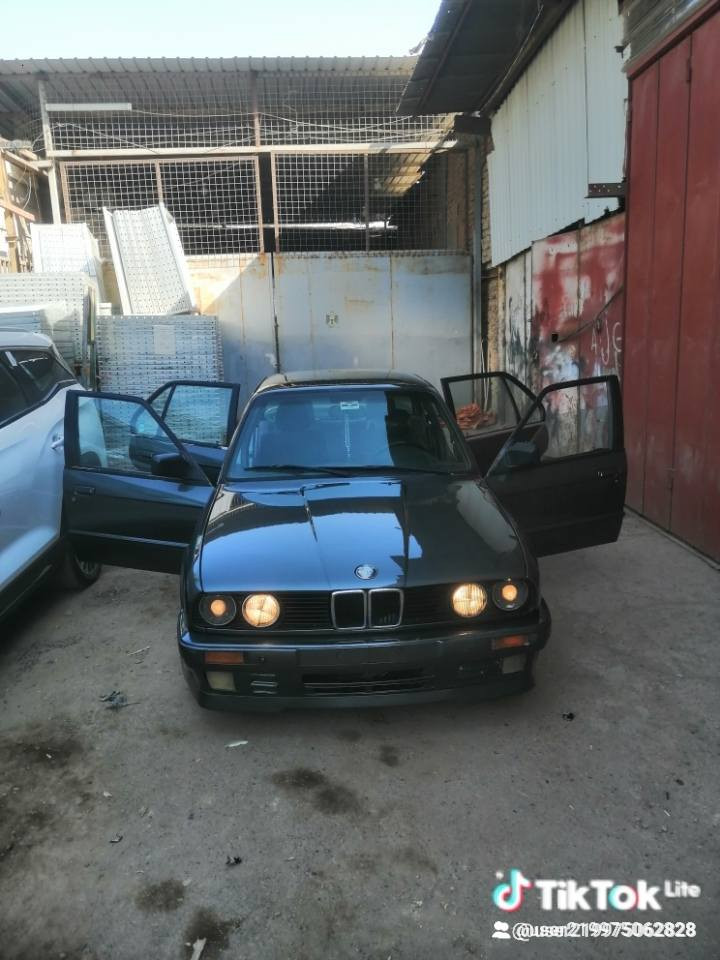 سلام عليكم اخوان بيم زعره سيار جاهزه تبرد شغال موديل ٩١ وتماتيك محرك ٦ بغداد شراي هاذه رقم *********** مكان دوره
