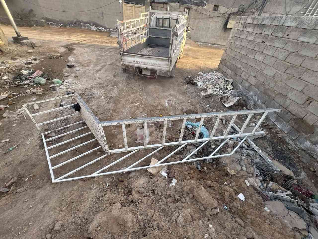 درج ٤ متر مال مجمع الاميرات سعره ١٠٠ وبي مجال بيسط مكاني كوفه علوه الفحل


**إذا كنت صاحب هذا الإعلان وتريد حذفه لأي سبب، رجاءا أرسل رسالة إلى الدعم الفني**