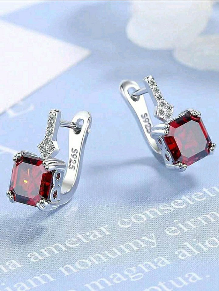 تراجي فضة 925
🌻 سعرهم 14 مع التوصيل 🌻


**إذا كنت صاحب هذا الإعلان وتريد حذفه لأي سبب، رجاءا أرسل رسالة إلى الدعم الفني**