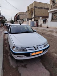 بيجو بارص ابيض سيارة جاهزة تبريد تتدفئة مكينة ٢٠٠٠ فرنسية التبخير ولات...