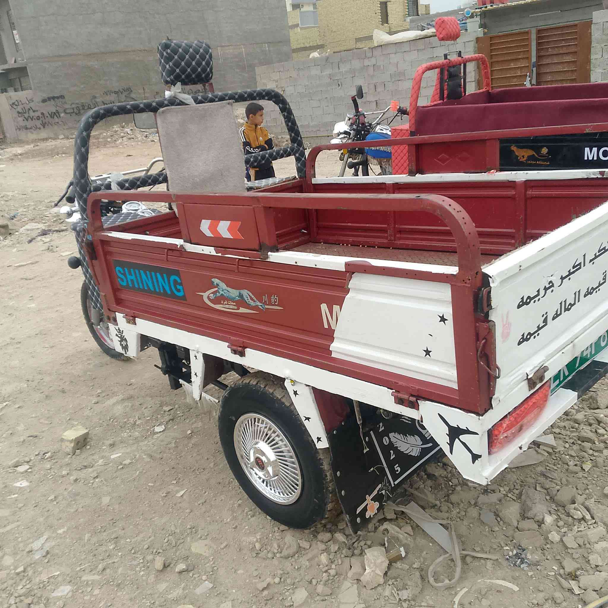 سلام عليكم ستوته لبيع موديل 21 الستوته قطره صبغ ما بيه شاشه اكترونيه مكينه 24 شاصي رقبه مكفولات استوته أحله من الصور كهرباىيات جاهزة تخم تاير السعر مليون 300 مكان بغداد زعفرانيه رقم الهاتف *********** بي واتساب
