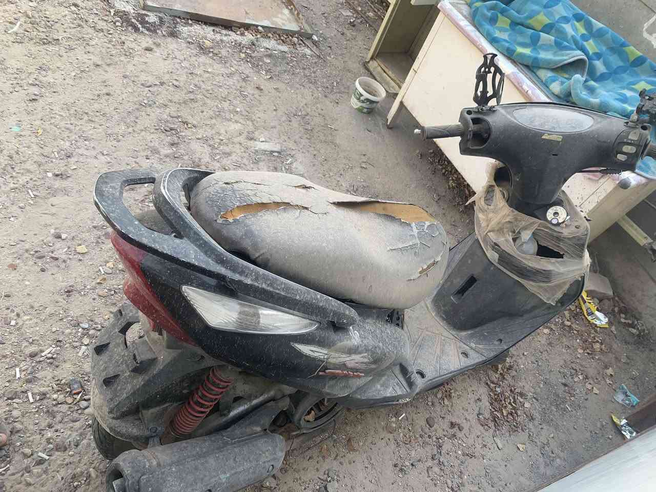 السلام عليكم عندي دراجه ماكس ثعلب شغاله يحتاج كابريتر فقط أبيع كوم حديد ٢٥٠ قفل مكاني الحريه أبيع كوم حديد ***********
