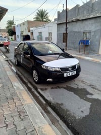 سيراتو ٢٠١٣ لون اسود وارد خليجي بأسمي سنويه لغاية ٢٠٢٧ نضافه فول صدر ت...
