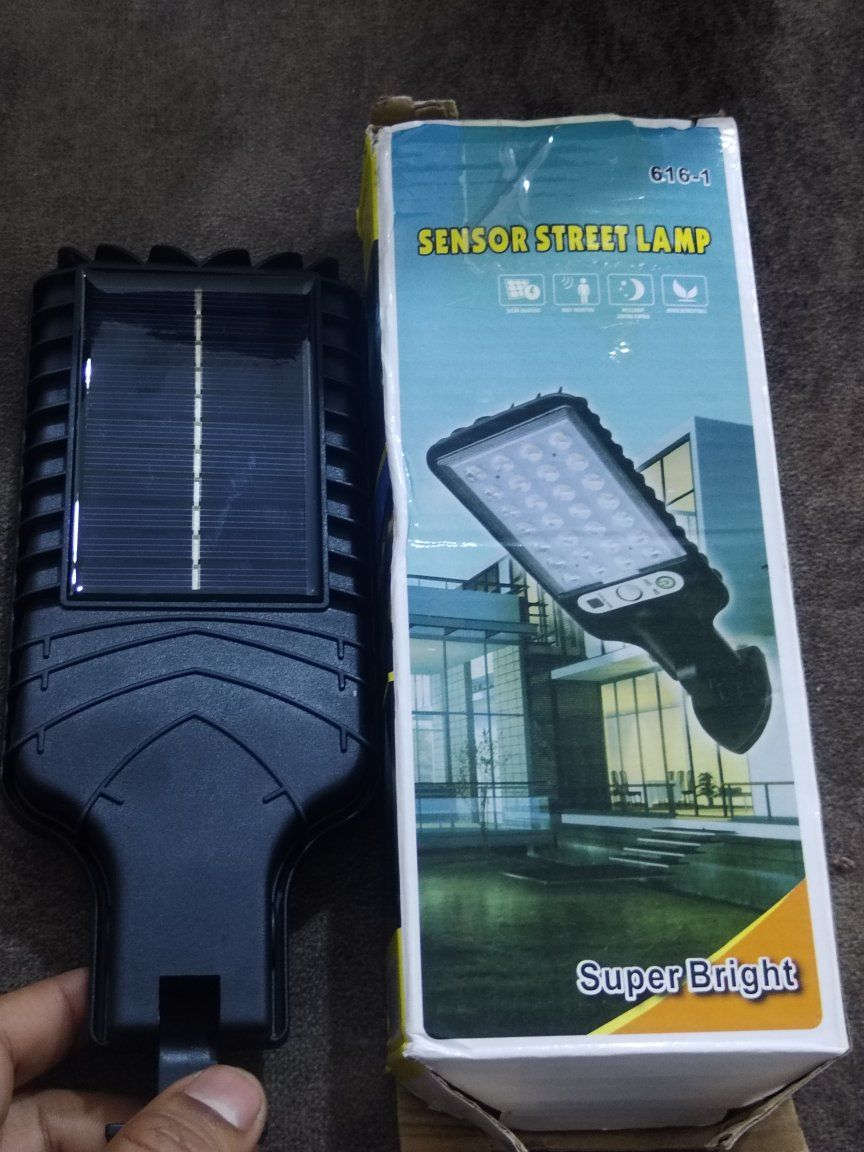 لايت طاقه شمسيه بهذا جمال تنطي كهرباء يضويلك نهار تجي كهرباء ينطفي يحافض ع طاقعته لمده 6 سعات الضوه كلش قوي 
ويا ريمزن تحكم


**إذا كنت صاحب هذا الإعلان وتريد حذفه لأي سبب، رجاءا أرسل رسالة إلى الدعم الفني**