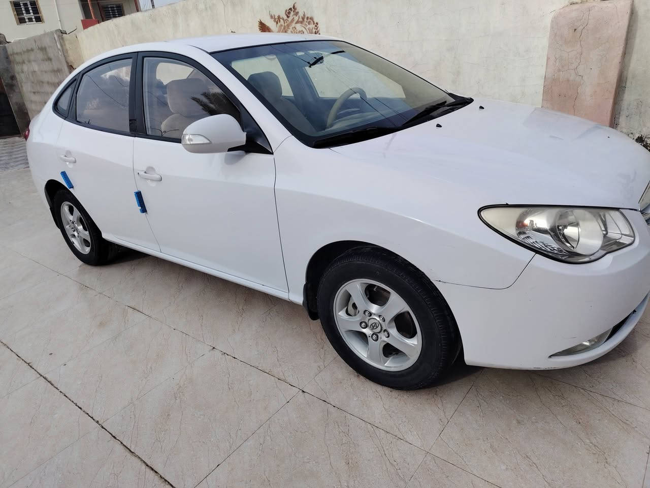 للبيع النترة ٢٠١١ 
رقم سليمانيه شرط تحويل
سيارة حاله شركه احله من صور
مكينه الكير شرط
سيارة يدات ابيض.. اريل خارجي
ويل كروم.. دسكات امامي وخلفي
سيارة تغليف كشنات و الكاعية
سيارة كلين من الصبغ.. بي  تعديل بارد ع  كد الشبر بل الباب السكن.. مكان سياره امرلي و كركوك
استفسار ***********
