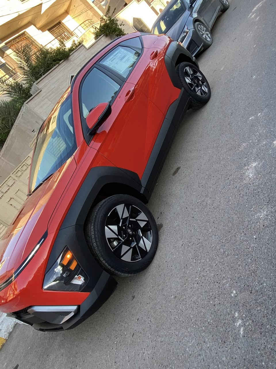 كونا موديل ٢٠٢٤ دخول جديد وارد امريكي مرقم بغداد مكينه ٢٠٠٠. جاهزه السياره اي نقص مابيها نص مواصفات بدون ايرباك  بدون حادث فقط حافت البنيد عل بارد بدون صبغ  السعر ١٨٢٠٠$ موجود بغداد الكريعات للأستفسار ***********
