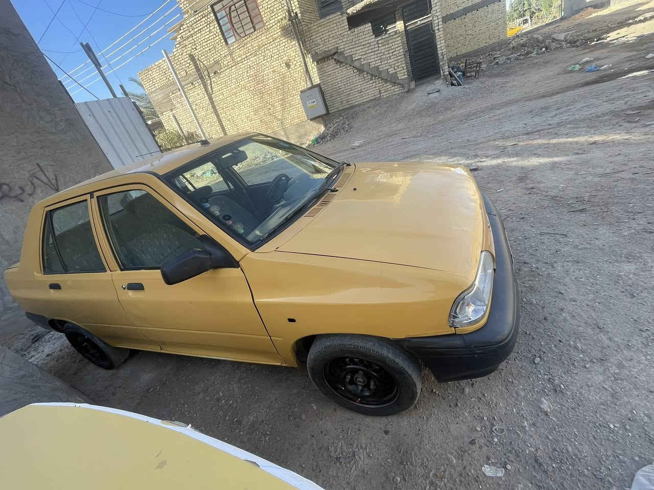 السلام عليكم 
سايبا موديل ١٧ السيارة معمرة شواصيها كير مكينة خير من الله صدر جديد السعر ٣٥ مكاني بغداد الدورة ***********
