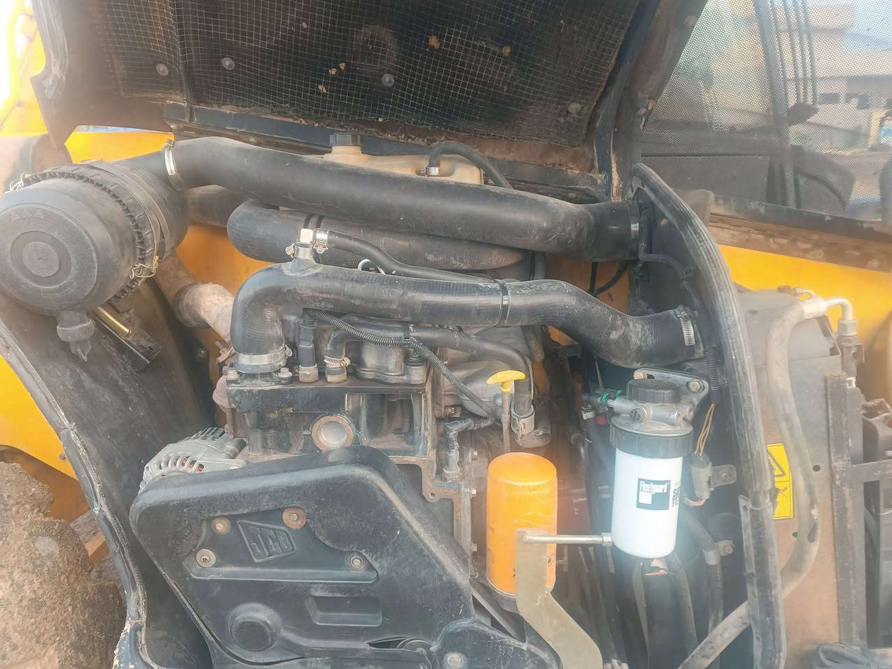 سلام عليكم شوفل رافعة شوكية سلايت موديل 2007 للبيع ستفسار عل رقم وتساب كلو شرط  ***********
