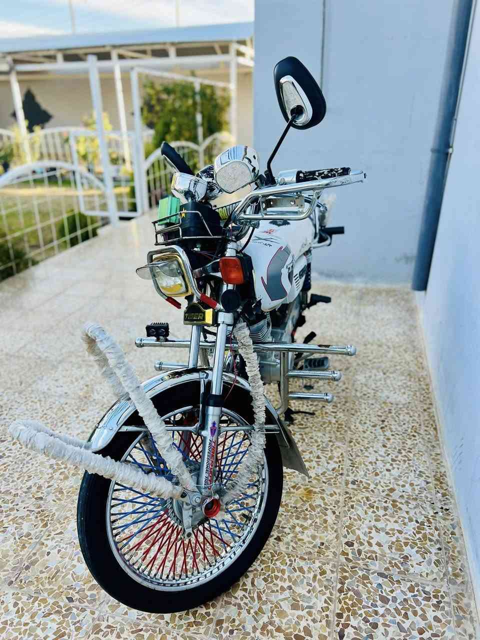 السلام عليكم 
تايكر للبيع موديل 2020
شرط مامفتوح تواير جدد
تانكي جديد منفيس موجود 
سعر 580 وبي مجال بسيط 
مكاني قرية تلول المهار


**إذا كنت صاحب هذا الإعلان وتريد حذفه لأي سبب، رجاءا أرسل رسالة إلى الدعم الفني**