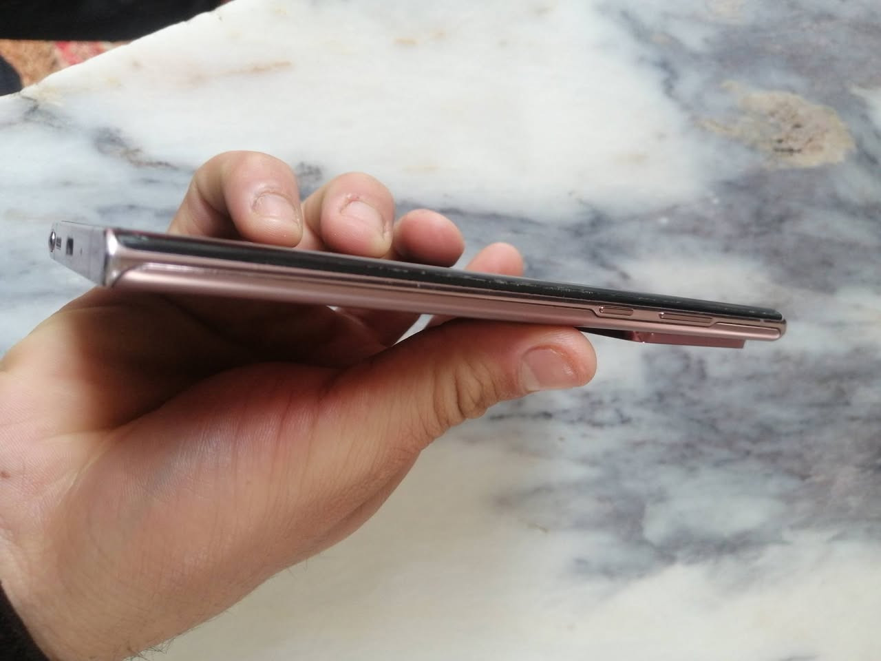 السلام عليكم  جهاز نوت 20 الترا الجهاز يخبل ذاكره 256  نضيف مامفتوح بي فقط فطر بشاشه وبي نقط سود بلحافه مال الشاشه ما ماثرات  للبيع او مراوس بايفون وانطي فرق السعر 200 وبي مجال قليل مكاني بابل الدبله  للاستفسار *********** او واتساب ***********
