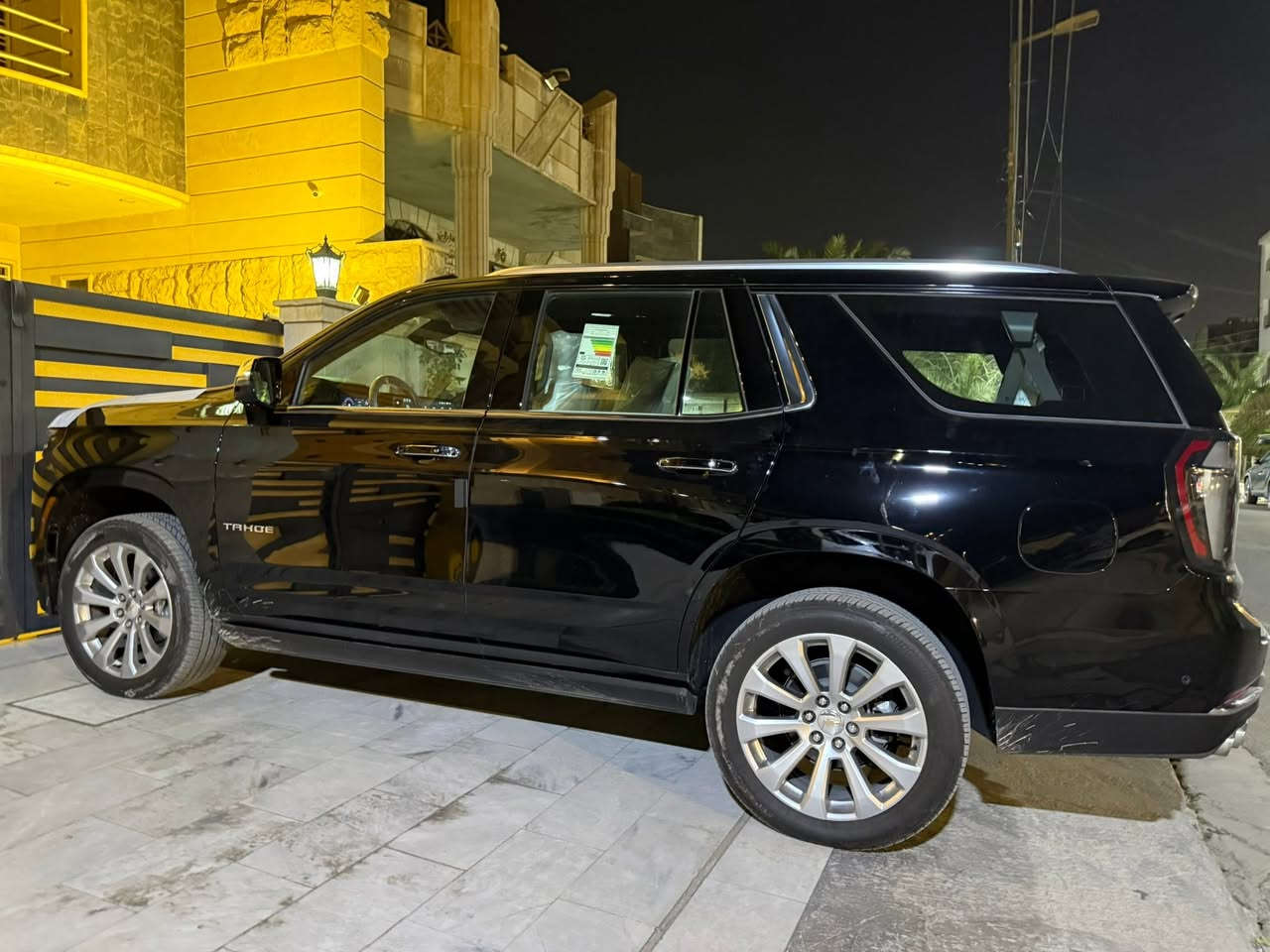 سلام وعليكم 
Chevrolet Tahoe Premier (2025)
للبيع 
المواصفات ⬇️
المحرك: 5.3  8سلندر✅
عدد المقاعد:7✅
المقاعد:جلد+كهربائية+تدفئة+تبريد✅
الجكات:3ارتفاعات عالي وسط ناصي✅
الحساسات:خلفية+امامية+جانبية✅
الذاكرات:وضعيتين خزن للمقاعد✅
الملحقات:سماعاتHeadphones✅
الرادارات:رادار امامي+خلفي✅
الارضيات:الارضيات البلاديةمن شركة TAHOE✅
السيارة ماشية 300kmفقط✅
سعر السيارة 760وبي مجال✅
رقم السيارة:رقم بغداد مميز✅
الكير:كير تعليك✅
كاربلي:أبل كاربلي فقط✅
وضع السيارة:السيارة ضمانه فعال+كفالة عامة✅
القيادة الذاتية:ركن تلقائي(فقط)✅
+اكو هواي ملحقات ومواصفات اخرى للسيارة ماذكرتها 

رقم التواصل: ***********
