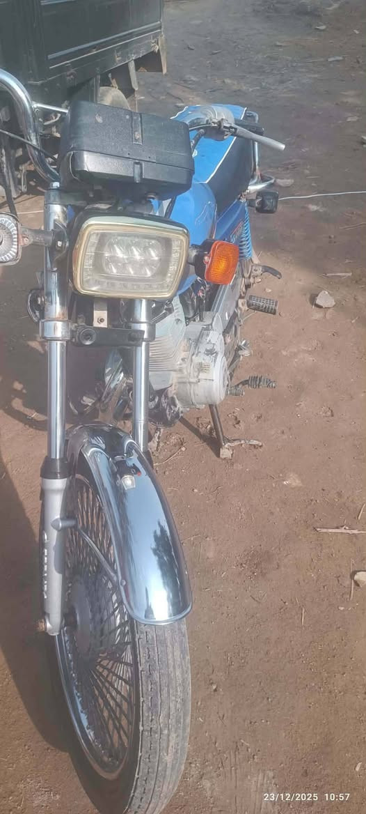 للبيع موديل 20 كفاله عامه اوراق اصوليه
السعر  قفل قفل قفل قفل 300 
لحد ينتصل ويكول شبيها بعد من الاخير قفل 300 الف 
رجااء الي ما يشتري لا يراسل ويتعب 
المكااان بابل الشومملي 
***********
