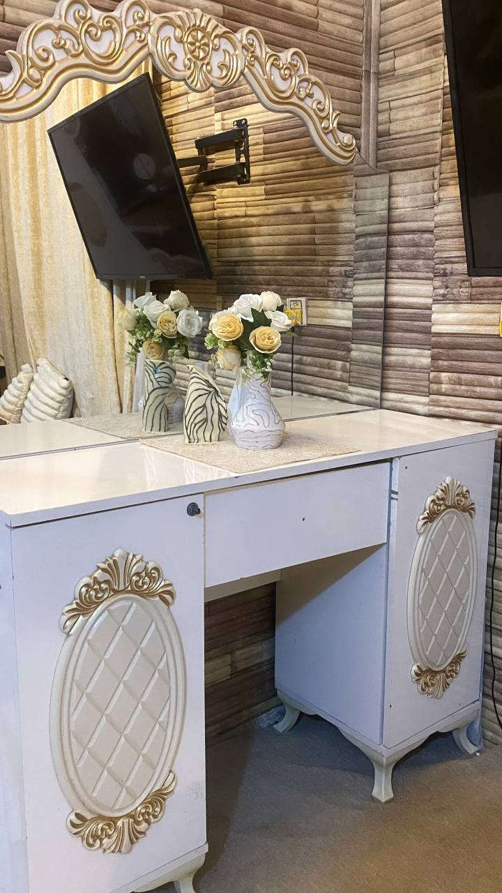 غرفه مستعمله نضيفه تركيا 8قطع
بسعر بلاش 370الف فقط
العنوان بغداد حي النصر 
***********
