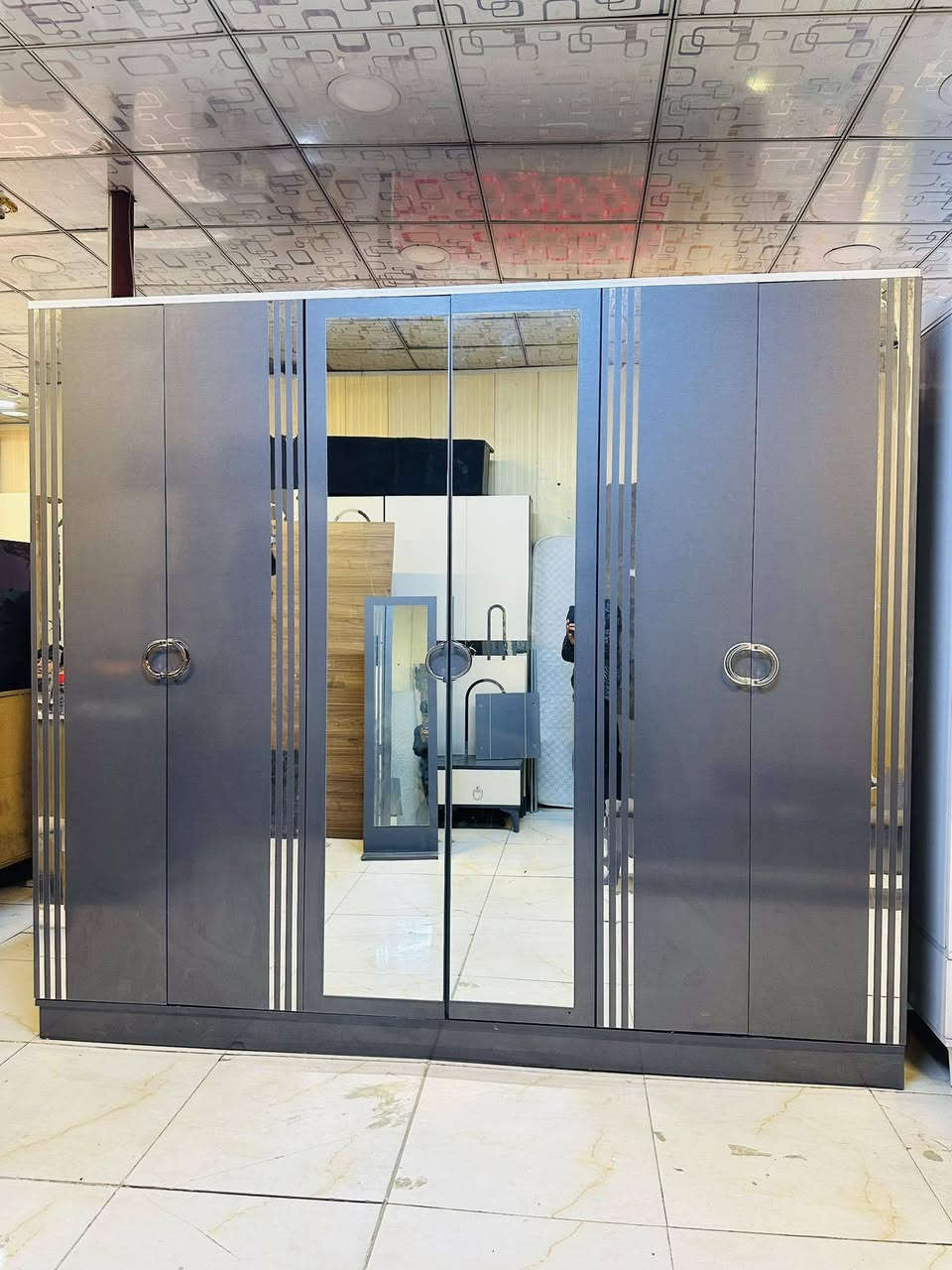 غرفه تركي مستخدمه 🛠️
غرفه ماركه 8قطع 🔥
غرفه نضيفه مثل بل صور ✨ 
غرفه ول توصيل وشد700فقط 😍✔️


**إذا كنت صاحب هذا الإعلان وتريد حذفه لأي سبب، رجاءا أرسل رسالة إلى الدعم الفني**