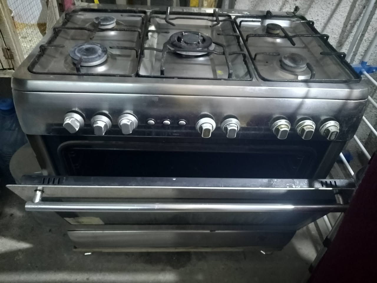 للبيع طباخ ايطالي نضيف  150 وميز 30وبيهن مجال  بلديات


**إذا كنت صاحب هذا الإعلان وتريد حذفه لأي سبب، رجاءا أرسل رسالة إلى الدعم الفني**