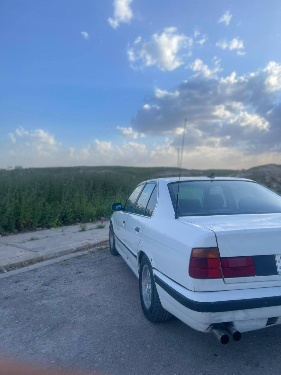 سلام عليكوم منرخصت ال ادمين المحترم BMWموديل 1989. حجم 520 بيهه جاملغ الورا صبغ وشويه معجون امه مكينه كير شرط طخم 80بل /100  تحيول شرط كوبون يحتاج تفعيل ولسعر 38وبيهه مجال شي قليل لتواصل هاذه رقمي *********** سميل, دهوك
