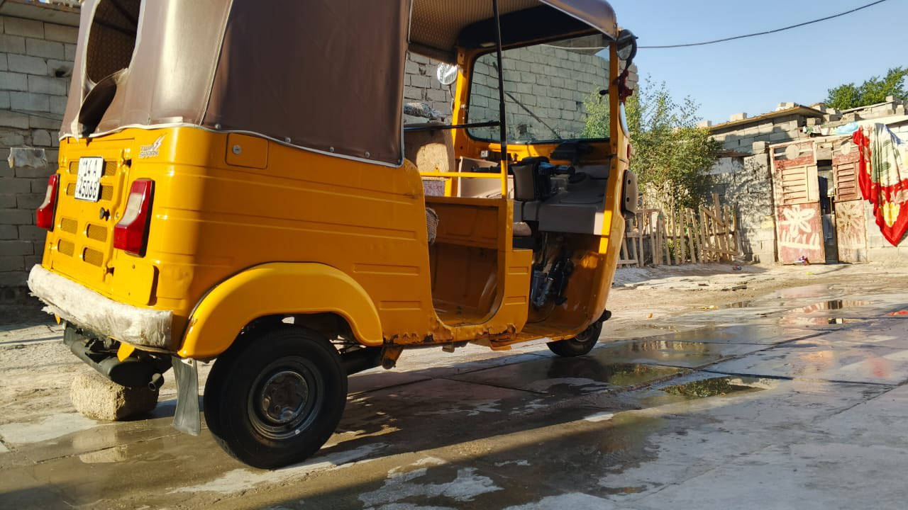 سلام عليكم تكتك باجاج موديل 2020 تكتك. نضيفه ما مفتوحه رقم و سنويه سعر 5ملاين ونص قفل *********** المكان القبله قرب المدرسه العمار
