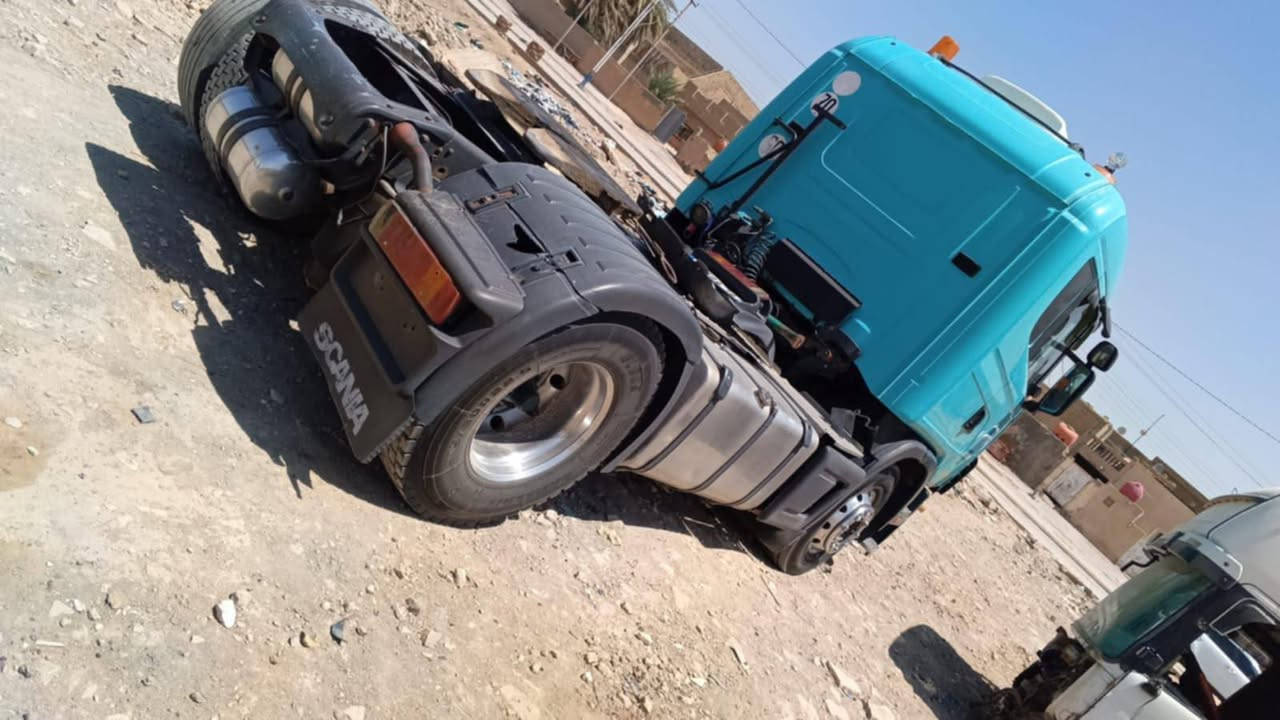 سلام عليكم سكانيا بطه لبيع سنكل خلفي مكينه 8كير5ب5مربوطه فلت جونب متحركه وسكانيات لبيع موديل 2000وسعر على هذه رقم ***********
