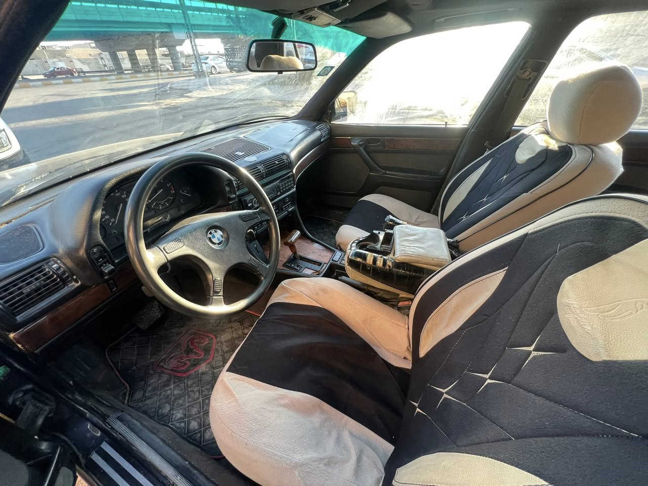 بي ام دبليو 735 للبيع 
محرك كير كامل 
رقم بغداد بأسمي 
كهربائيات كلهن شغاله داخل وخارج 
تحويل مباشر 
العنوان الانبار الفلوجة 
***********
