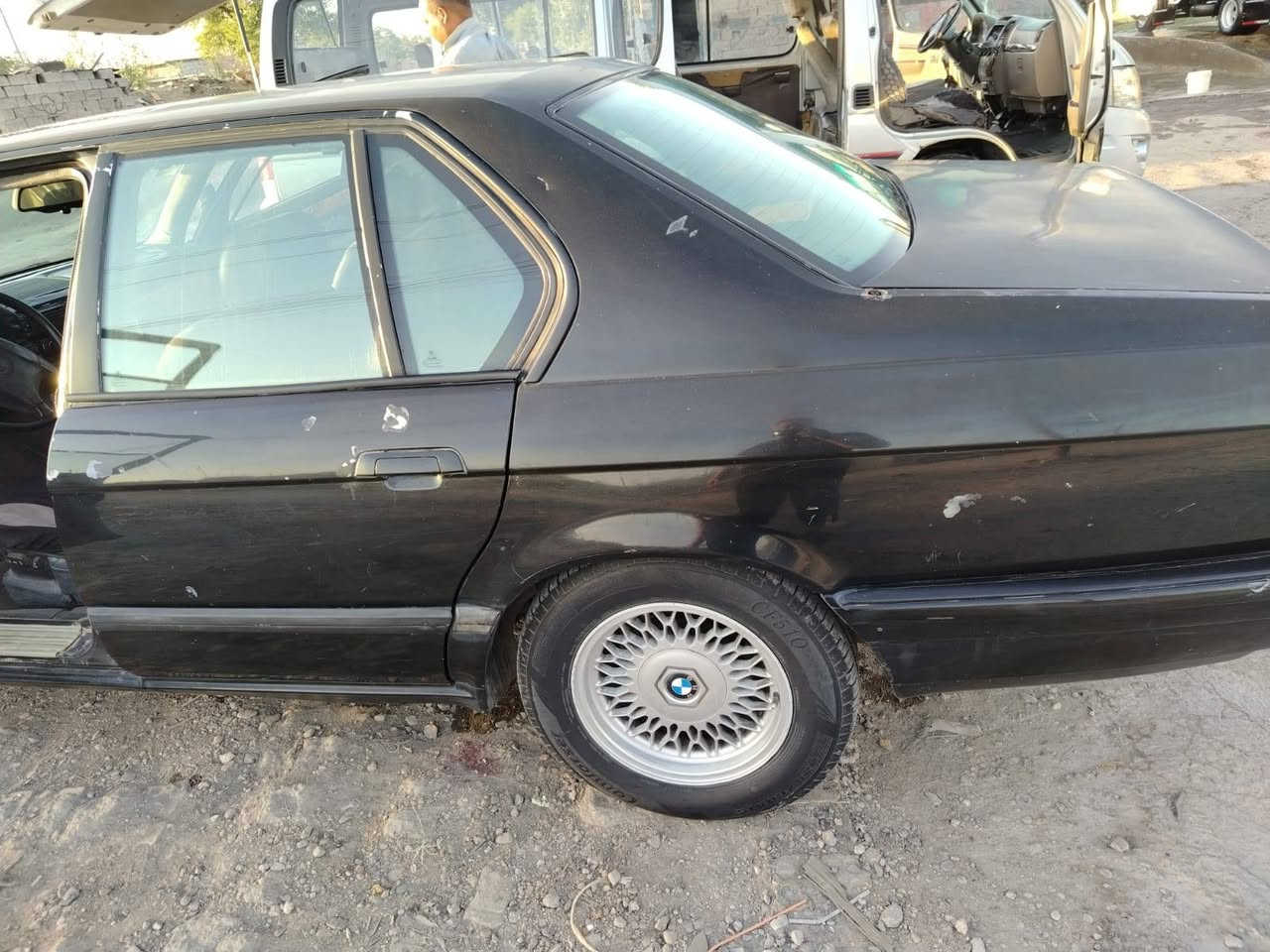 يا الله سلام عليكم بي إم 740 v8 كير ومكينة مكفولات تخم تاير صدر تعبان كهربائيات شغالة يرادلهة شوية ترتيب السعر ٣٤ وبيهة مجال ***********اتصل وتدلل
