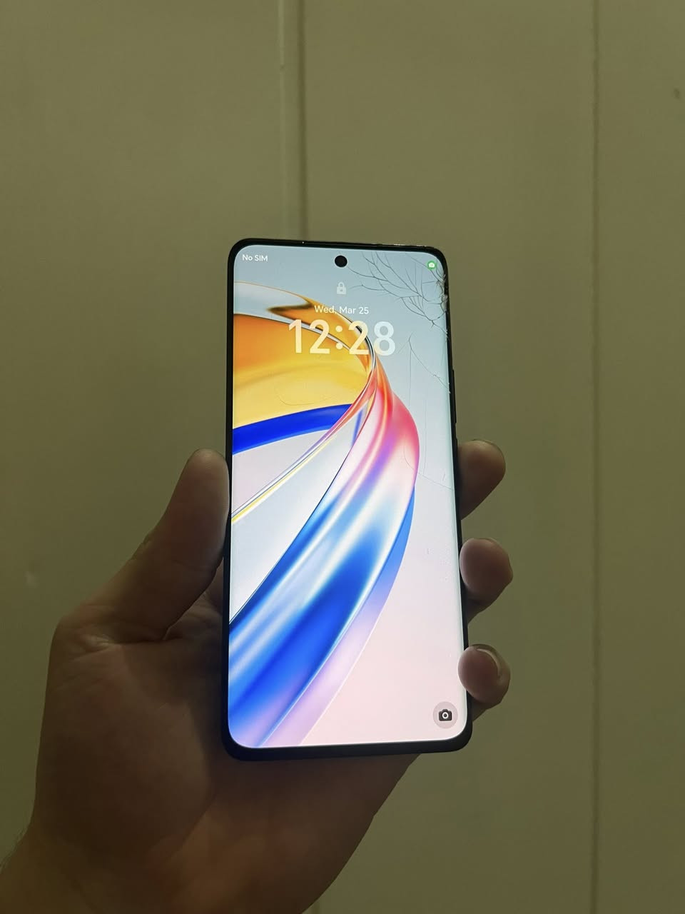 هۆنەر ئیکس ٩ بی 

٢٥٦ گیگا
رام ١٢ ی زاید ٨ 
پاتری ٥٨٠٠

مۆبایلەکە هەمو گیانی بە شەرتە شوین سیمی ئیش ناکا او شکاویەی هەیە لە جای هەمو گیانی مەزبوت بە شەرت

نرخیشی ١٢٥ هەزار کمیک مەحامەلە

گەیاندن هەیە


**إذا كنت صاحب هذا الإعلان وتريد حذفه لأي سبب، رجاءا أرسل رسالة إلى الدعم الفني**