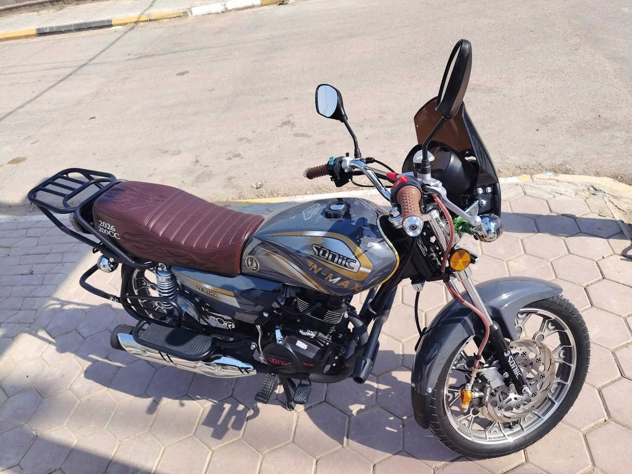 دراجه  للبيع موديل 26  بعده عل سحك  اول دهن شركه 
رقم تلفون *********** عنواني واسط صويره الشحيميه خاص ماعندي

