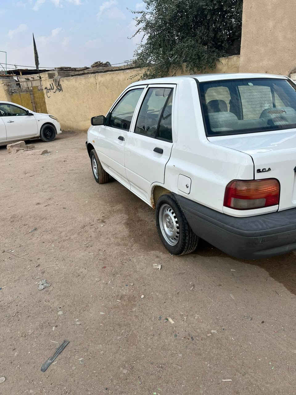 السلام عليكم من رخصت الآدمن سايبه موديل 18مكينه وكير وتبريد خير من الله مكفوله من التبديل والضربه والصبغ تحويل مباشر كلش حلوه السياره برانكيتات سالمات بس واحد بي فطر قليل السعر 47بيها مجال مكانه البصرة الزبير ***********
