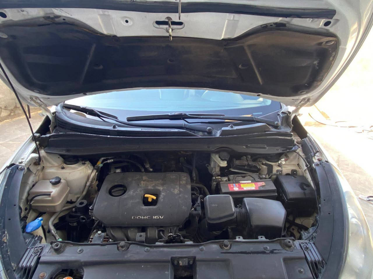 السلام عليكم
هونداي توسان 
موديل 2016 خليجي 
مكينه 2000دوش /كير محرك حداديه تخم تاير جديد ع وضع الشركه 
سياره باسمي تحويل مباشر اي محافظه 
بيها صبغ مكانات لا ضربه ولا معجون 
الغود شواصي حوض كفاله 
السعر ١٢٢$ وبيها مجال
رقم الاتصال ***********
