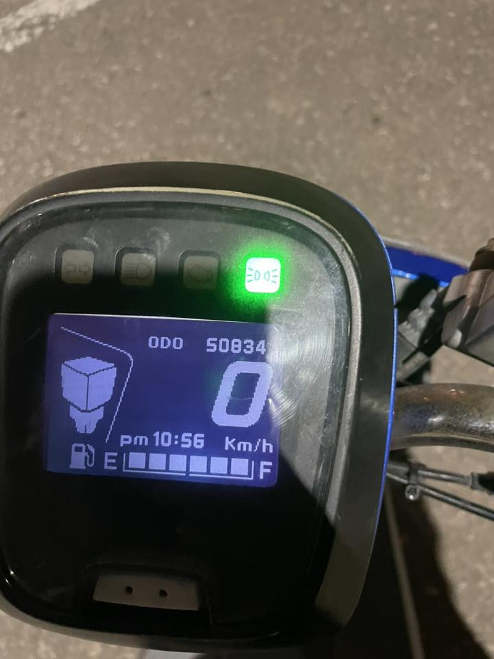 السلام عليكم للبيع ماكس بوليس مصطره نوزل كفاله عامه كفرات اصليه دراجه جديده كلش مكينه خرسه سعر خاص رقمي ***********اتصل عليه وبل خدمه
