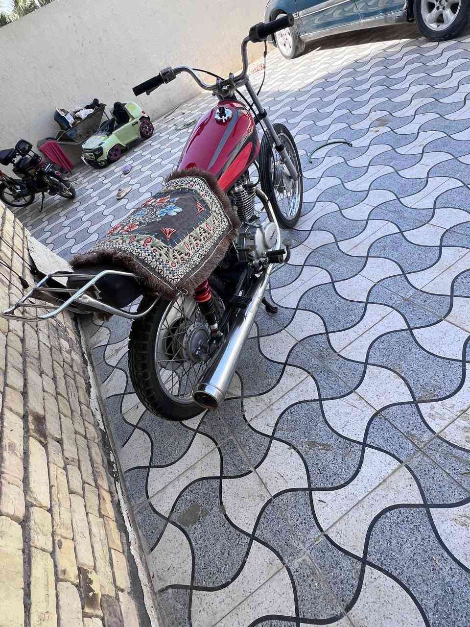 تم عادت نشر بسبب الوعود الكاذبة سلام عليكم نامه انتنس مديل 23 كلك كلك دراجه جديده مكينه ام لباركوت  مفتوحه بستم اول فتحه اله دراجه جديده كلش 
اي نقص مابيه 
السعر 425مكان سوق الشيوخ ناحيت الطار رقم الهاتف *********** 
رقم بي واتساب
