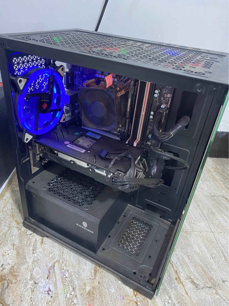 السلام عليكم 
كيس تجميعه كيمنك  
وندوز 11 pro اصلي
المعالج core i5-6500 cpu
مذر بورد MSI GAMING
Ram 16 DDR4 2400 hz
SSD 250 g
HDD 500g
كارت شاشه خارجي Gpu RX580 8g 2024
منصب بيها العاب 
ببجي 
جيتي اي gta v
تومب رايدر 
بتلفيلد 3
كاونتر ستريك
بيس 2021
كول اوف ديوتي
رزنت ايفل 4
كود اوف وار
طاعون A Plague Tale:
السعر 350 الف
مكاني بغداد بغداد, العراق


**إذا كنت صاحب هذا الإعلان وتريد حذفه لأي سبب، رجاءا أرسل رسالة إلى الدعم الفني**