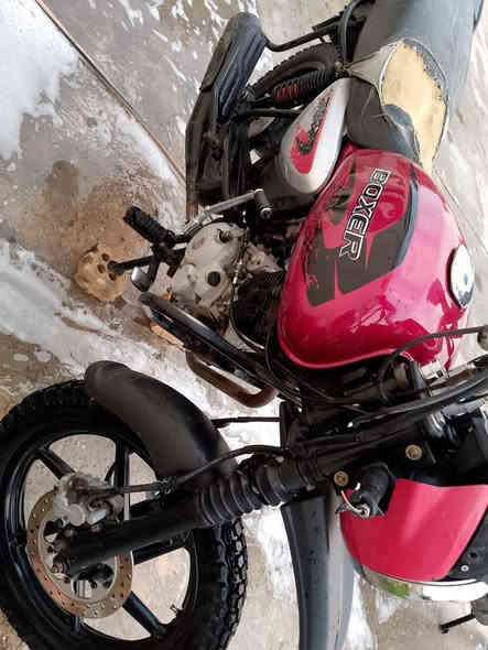 بوكير 2019 شاصي بي عواج شويه 

يرادلها ترتيب باسسسسسسمي بغداد

مكانها كاظميه ***********
