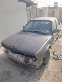 للبيع بي ام زعره  السعر 20 وبيها مجال  07838575477 07729708036