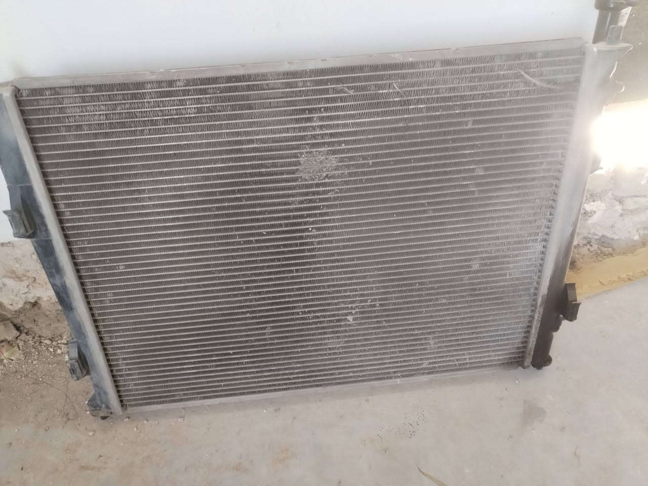 السلام عليكم تك اليت جه يسر وراديتر البيع اليت ٢٥ والرديتر ٢٠
*********** واساب
