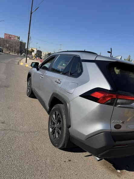 2023 TOYOTA RAV4, XLE PREMIUM HYBRID
السلام عليكم للبيع  راف 4موديل23هايبرد ليثيوم 
السياره فول مواصفات رقم بغداد بسمي 
مكان السياره صلاح الدين تكريت 
السياره بيهه بس الدعاميه الاماميه صبغ 
البنيد امبدل نفس الون بدون دواخل 
بدون ارباك السعر 28000دولار وبيهه مجال 
اتصال ***********عمار
