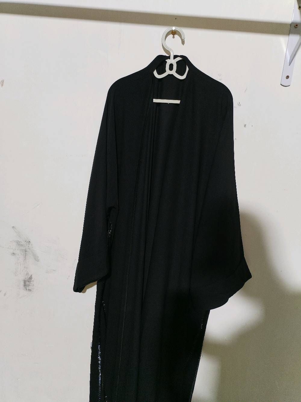 محل الخليج للالبسة النسائية الخليجية والاوربية بأرخص الاسعار عنوانه الفلوجه خلف جامع الصديق خلف الحديقه العامه اهلا وسهلاً بيكم دلعي نفسج وخليج مميزه 
رقم التواصل ***********