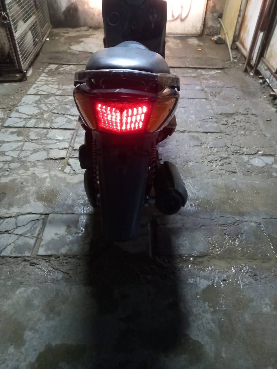 دراجه سكنز فحل نوزل طلاعات للبيع الدراجه نضيفه مثل ماموضح بالصور 
الكاظميه جكوك السعر٧٠٠ وبيها مجال حك الجيه ***********
