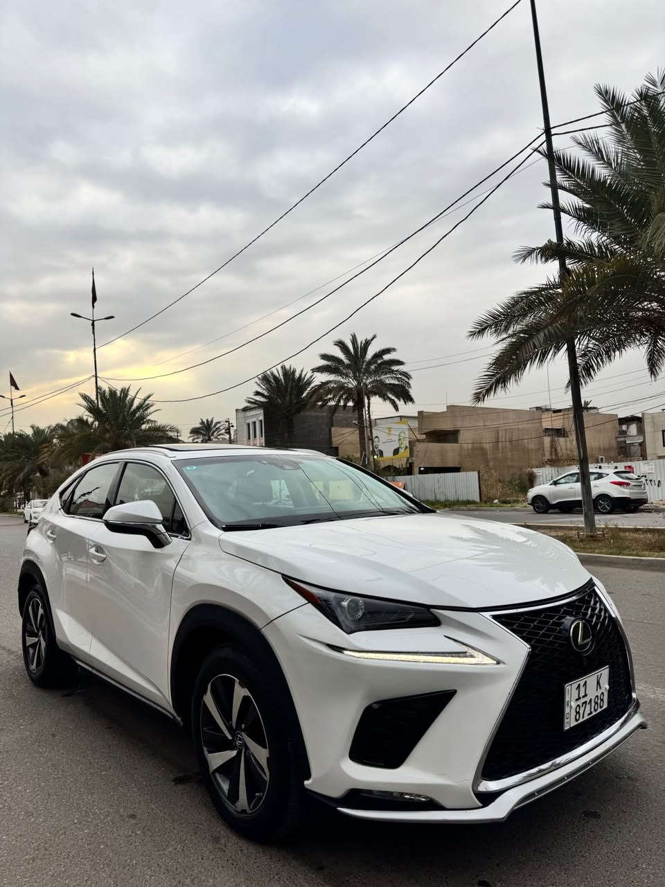 السلام عليكم للبيع لكسز nx هايبرد موديل 2021 
وارد امريكي حادث جاملغ وبنيد وبالعراق صار بيها جاملغ خلفي وجنطة بدون دواخل 
ماشية ٤٣ 
فول مواصفات 
فتحة سقف 
مقاعد كهرباء وخزن ميموري 
ماوس تحكم لمس بالشاشة 
كاميرا وحساسات 
انارة LED 
وبعد بيها مواصفات 
مكان السيارة بغداد السيدية 
*********** بغداد, العراق
