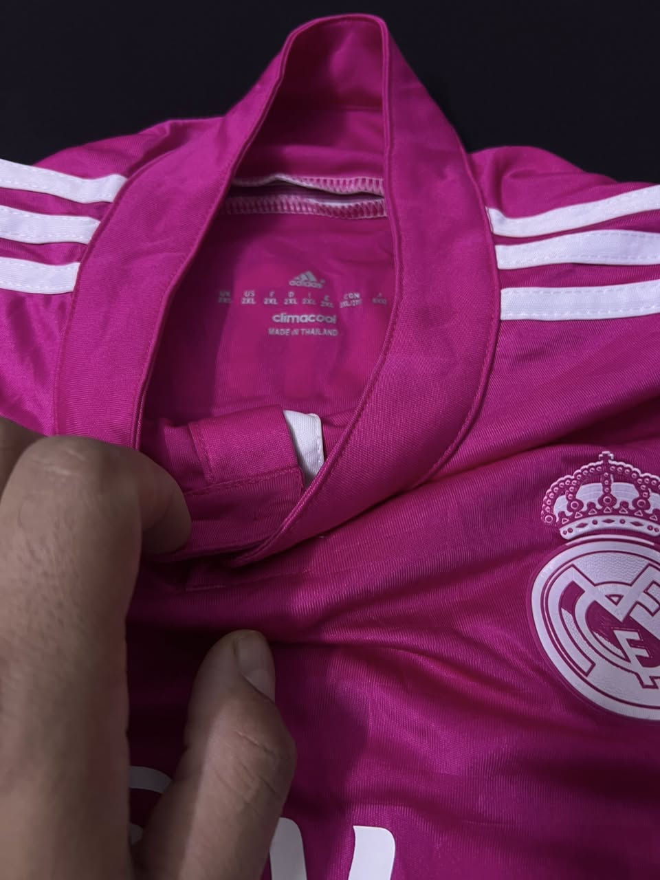 adidas 
غير مستخدم
اصلي xl يلبس لحد ١٠٠


**إذا كنت صاحب هذا الإعلان وتريد حذفه لأي سبب، رجاءا أرسل رسالة إلى الدعم الفني**